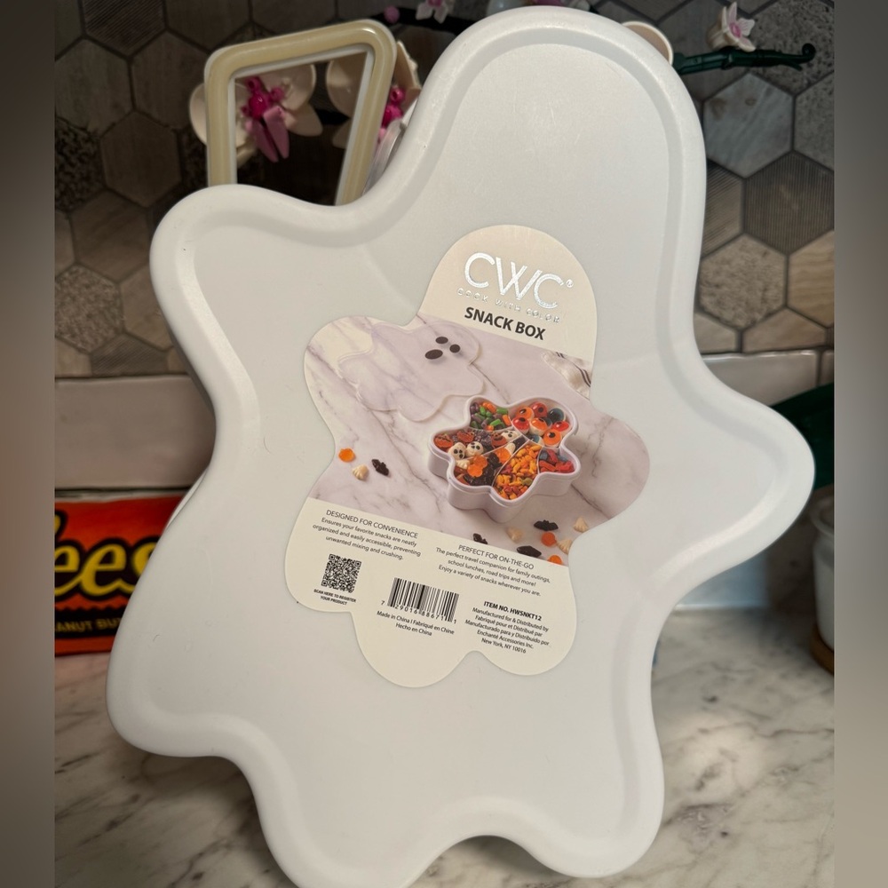 Ghost Snack Box - Picture 2 of 2
